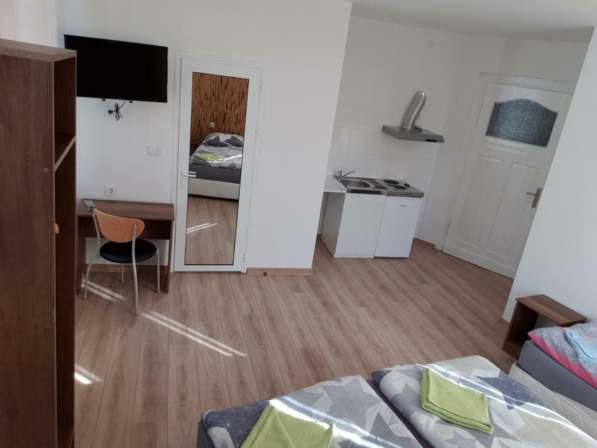Haus Baron 5 Guest house *